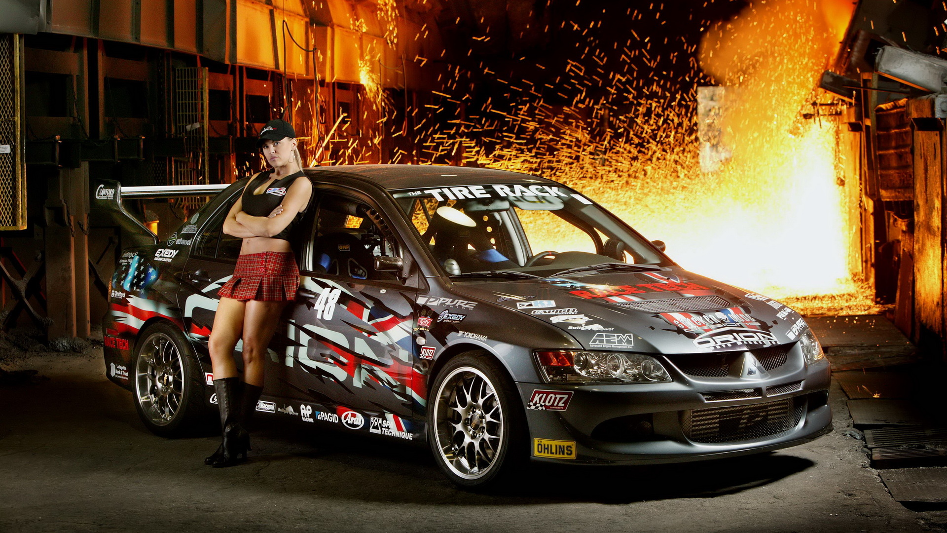 lancer-evo-hot-lady-2.jpg