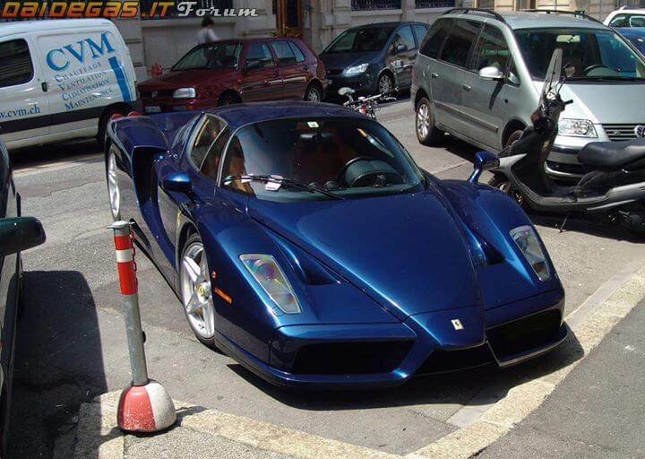 Ferrari Enzo синяя