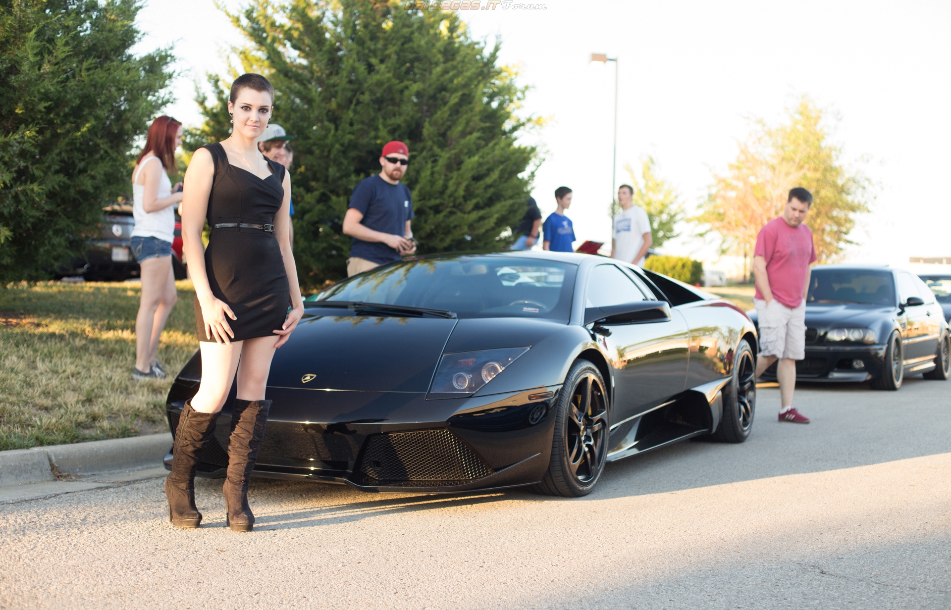 Lamborghini Murcielago и девушка