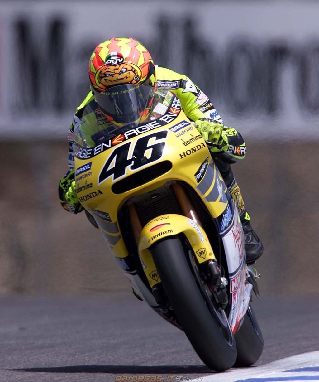 VALENTINO ROSSI raccolta foto thread - DaiDeGas Forum