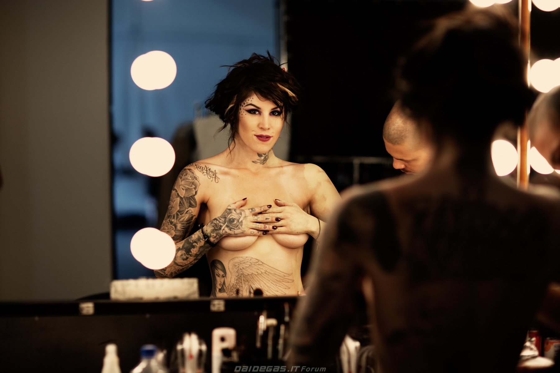 KAT VON D sexy raccolta foto thread - DaiDeGas Forum